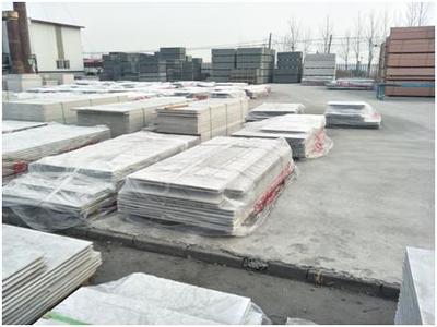 新型建筑材料--免拆模板